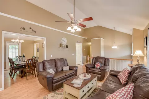 8224 Fallen Maple Dr, Chattanooga, TN 37421 photo 6