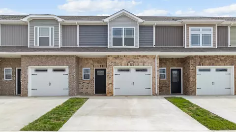 384 Fallow Cir, Clarksville, TN 37040