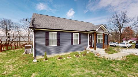 208 Hardin Ave, Dickson, TN 37055