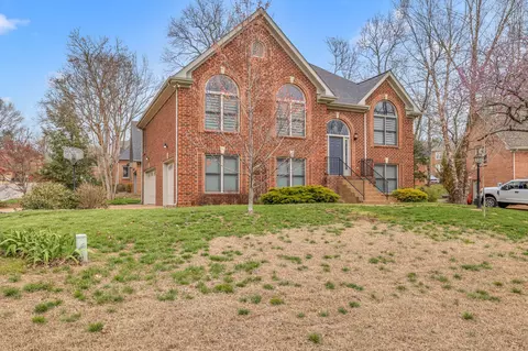 201 E Pearson Ct, Hermitage, TN 37076 photo 3