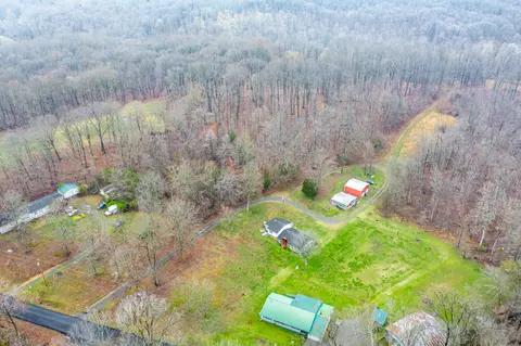201 N Browns Ln, Portland, TN 37148