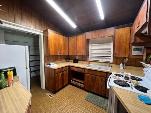 784 Blue Spring Rd, Decherd, TN 37324 photo 3
