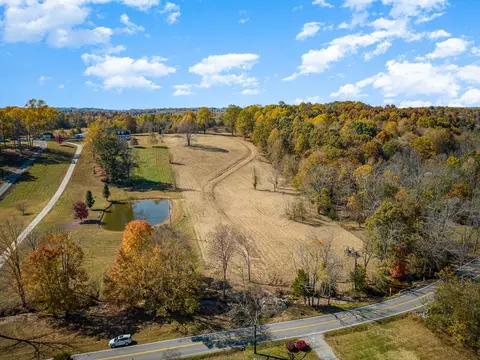 1311 Rogues Fork Rd, Bethpage, TN 37022 photo 5