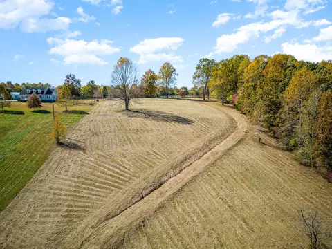 1311 Rogues Fork Rd, Bethpage, TN 37022 photo 1