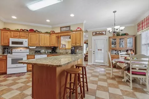 238 Barton Dr, Normandy, TN 37360 photo 1
