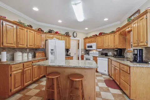 238 Barton Dr, Normandy, TN 37360 photo 10