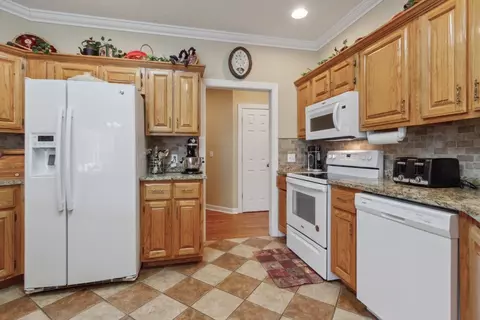 238 Barton Dr, Normandy, TN 37360 photo 12