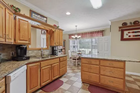 238 Barton Dr, Normandy, TN 37360 photo 13