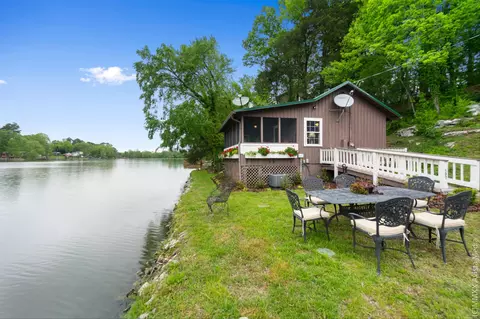 590 Clear Creek Cir, Pulaski, TN 38478