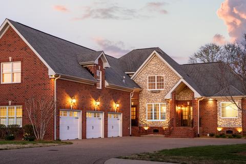 1002 Harlequin Blvd, Hendersonville, TN 37075