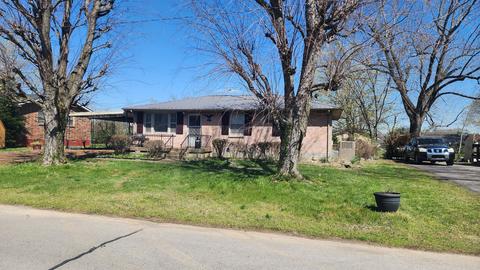 815 Ms Couts Blvd, Springfield, TN 37172 photo 4