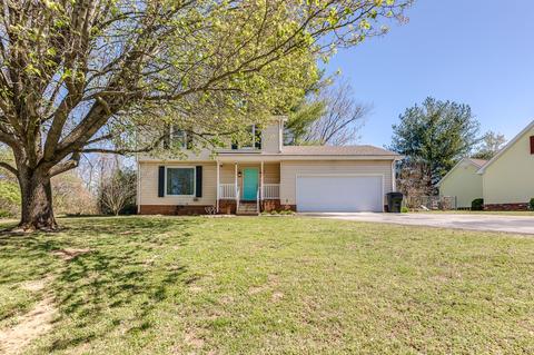 102 Hampton Pl, Gallatin, TN 37066
