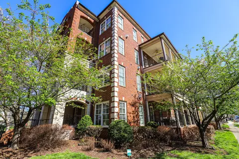 3210 W End Cir #302, Nashville, TN 37203