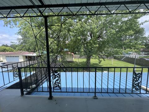 319 Hinson St, Hohenwald, TN 38462