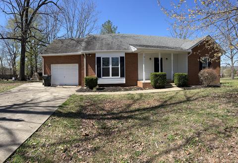 2003 Ridgecrest Cir, Dickson, TN 37055 photo 2