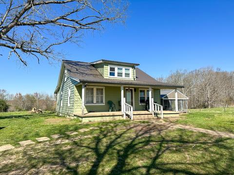 2327 Erin Rd, Mcewen, TN 37101