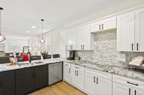 510 19th Ave N, Nashville, TN 37203