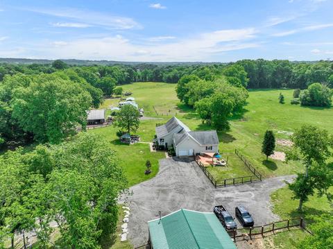 3079 Cairo Bend Rd, Lebanon, TN 37087