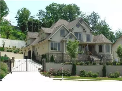 1108 Renas Ter, Chattanooga, TN 37421 photo 3