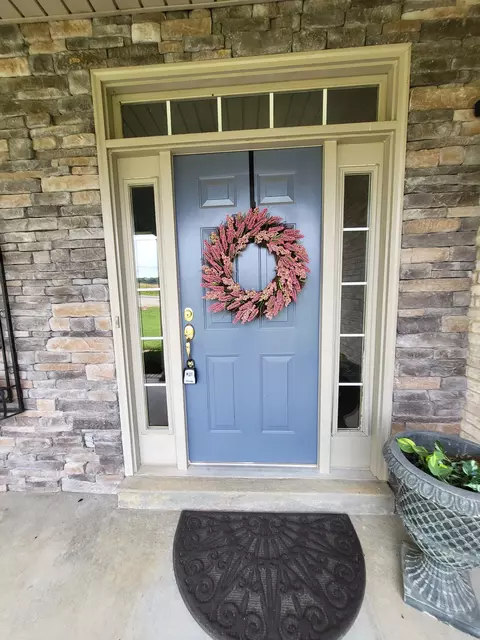 800 Cathey Hollow Rd, Burns, TN 37029