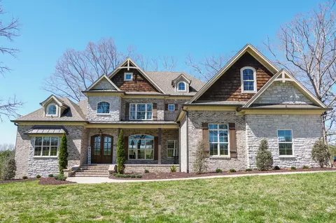 1822 Hill Rd, Cookeville, TN 38501