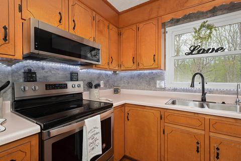 207 Robinson Dr, Dickson, TN 37055 photo 11