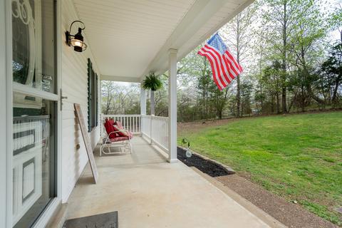 207 Robinson Dr, Dickson, TN 37055 photo 4