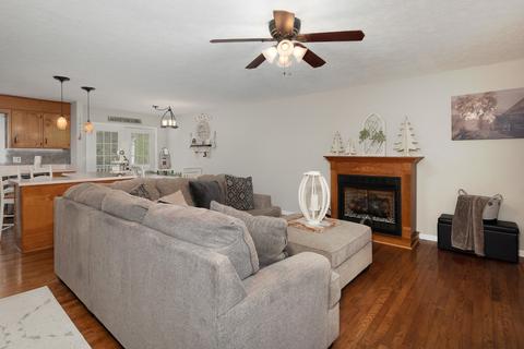 207 Robinson Dr, Dickson, TN 37055 photo 5