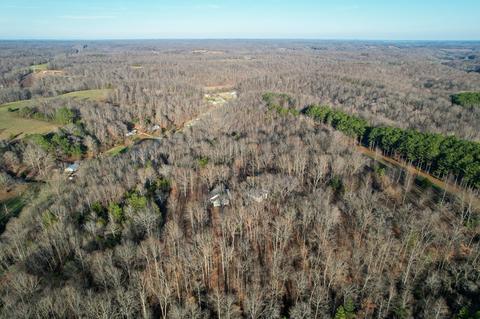 18 Morgan Rd, Lawrenceburg, TN 38464