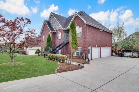207 Spirit Hill Cir, Smyrna, TN 37167