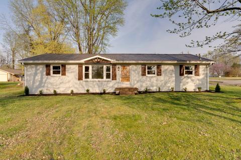 130 Blackpatch Dr, Springfield, TN 37172