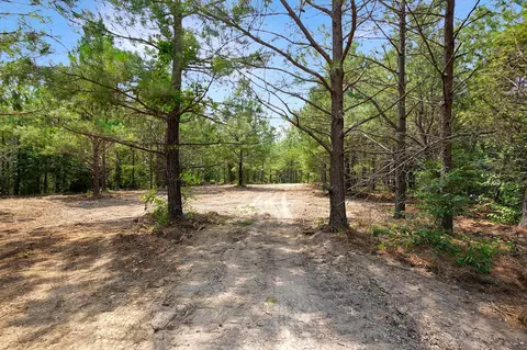 5 Cox Hollow Rd, Dover, TN 37058