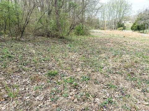 1145 Oak Hill Dr, Cookeville, TN 38501