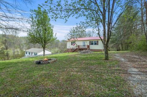 5987 Bob Lynn Rd, Cookeville, TN 38501