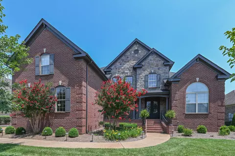 1197 Potter Ln, Gallatin, TN 37066