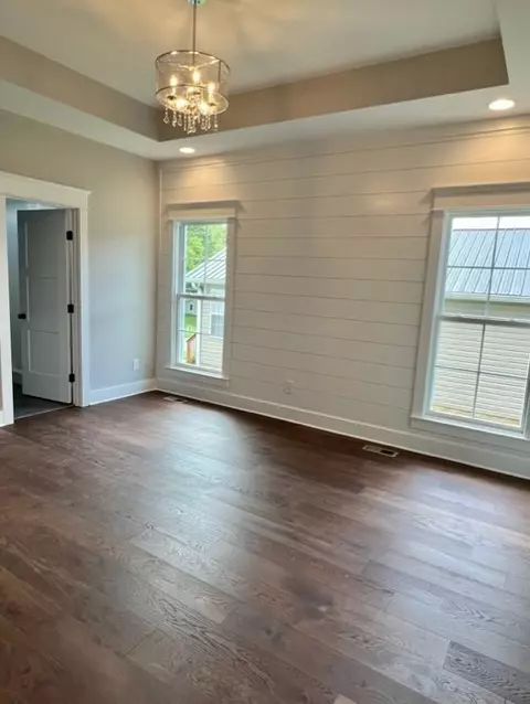 808 W 4th St, Dickson, TN 37055 photo 9