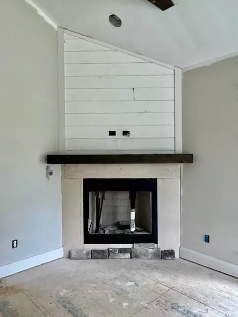 804 W 4th St, Dickson, TN 37055 photo 7