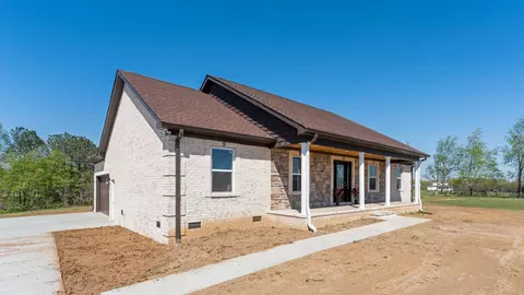 102 Blaine Ln, Summertown, TN 38483