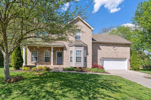 1802 Lecton Ct, Thompsons Station, TN 37179