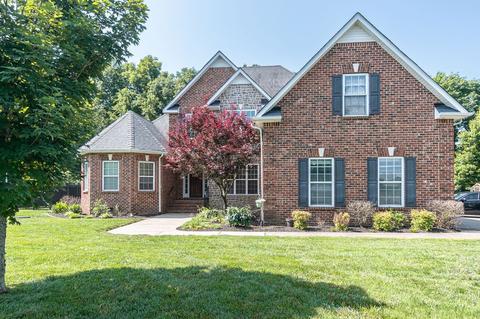 105 Mcclaran Pl, Murfreesboro, TN 37129
