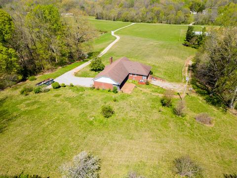 9139 Owens Chapel Rd, Springfield, TN 37172 photo 3