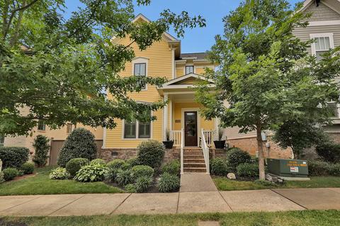 525 Sydenham Dr E, Franklin, TN 37064