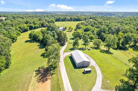 4650 Weakley Rd, Southside, TN 37171