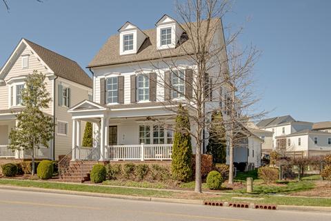 90 Poplar St, Franklin, TN 37064