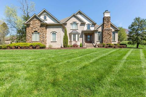 1000 Morchella Private Way, Hendersonville, TN 37075