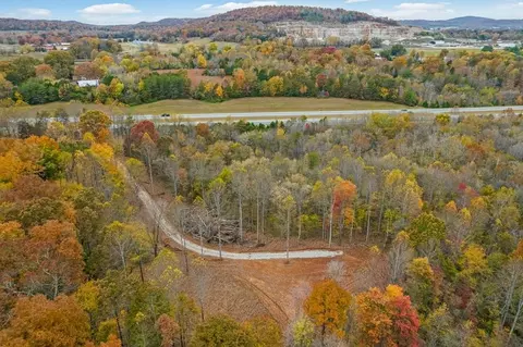 3803 Memorial Hwy, Quebeck, TN 38579