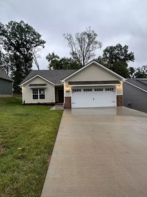 68 Cardinal Crk, Clarksville, TN 37042