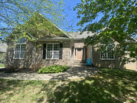 4405 Taylor Hall Ln, Adams, TN 37010