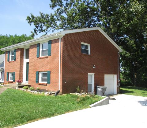 129 Plantation Dr, Clarksville, TN 37042