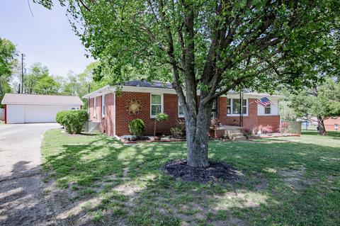 405 Blackpatch Dr, Springfield, TN 37172 photo 2